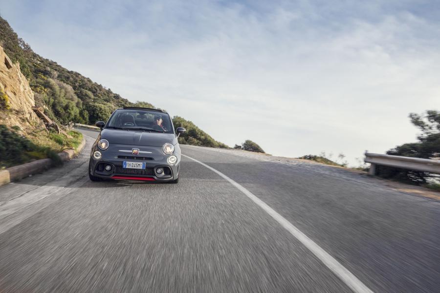  Abarth 695C XSR Yamaha (312) 2017 года  (фото 35 из 44)